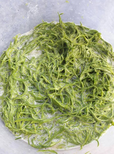 วิธีทำ ชะอมชุบไข่ทอด