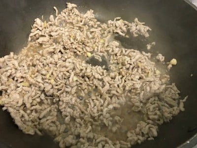 วิธีทำ หมูสับผัดไข่เค็ม วิธีทำ หมูสับผัดไข่เค็ม