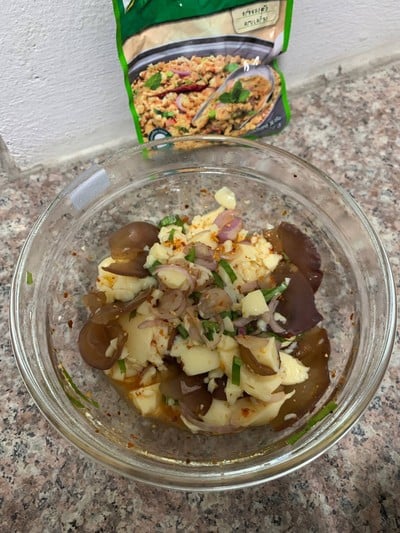 วิธีทำ ลาบเต้าหู้ไข่ใส่เห็ด วิธีทำ ลาบเต้าหู้ไข่ใส่เห็ด