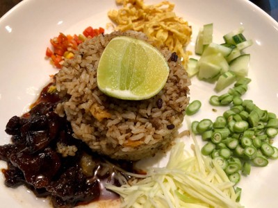 ข้าวคลุกกะปิ