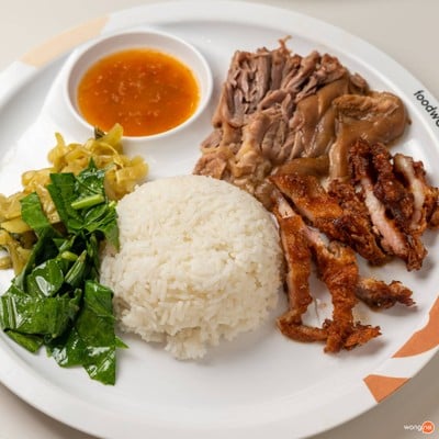 เมนูของร้าน ข้าวขาหมูเซนต์หลุยส์ centralwOrld
