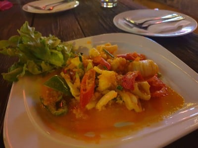 ปลาหมึกผัดไข่เค็ม