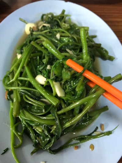 ผัดผักบุ้งไฟแดง