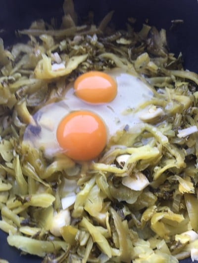 วิธีทำ ผักกาดดองผัดไข่ วิธีทำ ผักกาดดองผัดไข่