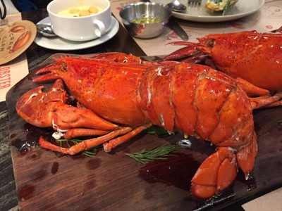 Steamed Lobster ( 1kg.) + Free Salad