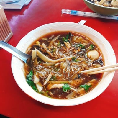 กระเพาพปลาไก่ฉีก