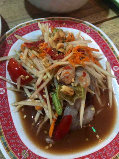 ส้มตำกุ้งสด 40บาทถูกมาก!