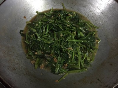 วิธีทำ ปวยเล้งผัดกระเทียม วิธีทำ ปวยเล้งผัดกระเทียม