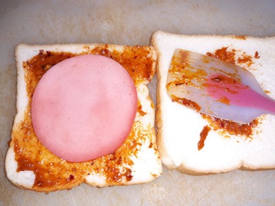 วิธีทำ แซนวิชหมูหยองน้ำพริกเผา