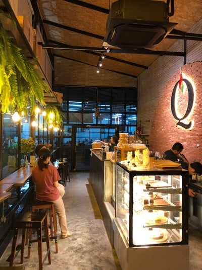 ร้านกาแฟ  QID Cafe & Bistro