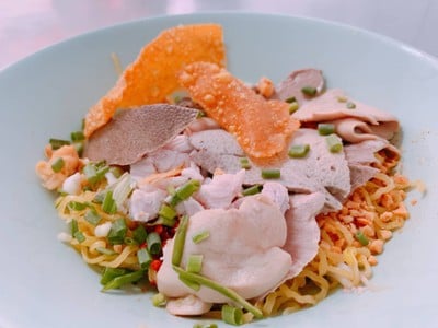 ก๋วยเตี๋ยวหมู นายแก้ว บางกรวย (Nai Kaew Pork Noodle Soup) ก๋วยเตี๋ยวหมู นายแก้ว บางกรวย (Nai Kaew Pork Noodle Soup)