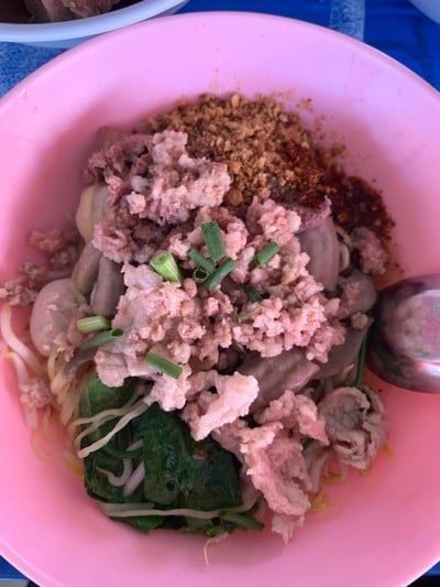 บะหมี่แห้งต้มยำ