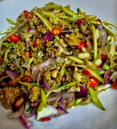ยำไข่แมงดาทะเล