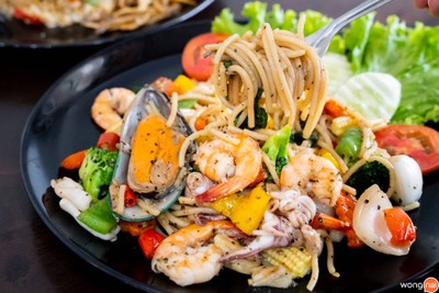 Alina Pizza and Halal Food Alina Pizza and Halal Food