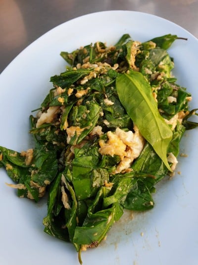ผักเหมียงผัดไข่