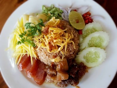 อาหาร หรือ เครื่องดื่ม