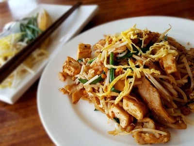 อาหาร หรือ เครื่องดื่ม