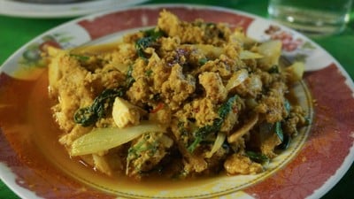 เนื้อปูผัดผงกะหรี่