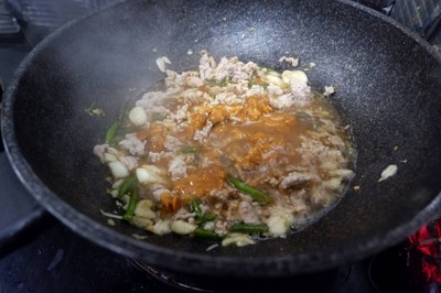 วิธีทำ มะเขือยาวผัดหมูสับ