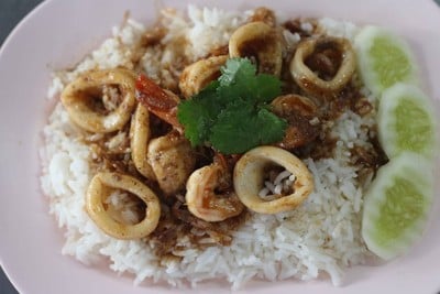 ปราโมทย์เอ็มไพรน์ราดหน้า อาหารตามสั่ง ข้าวผัดปู ปราโมทย์เอ็มไพรน์ราดหน้า อาหารตามสั่ง ข้าวผัดปู