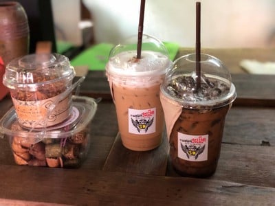 เมนูของร้าน กาแฟแห่ระเบิด อำเภอลอง