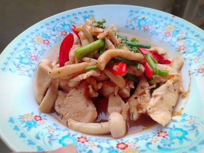 วิธีทำ ไก่ผัดซอสพริกไทยดำ