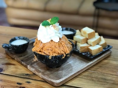 Baandoen Cake & Coffee