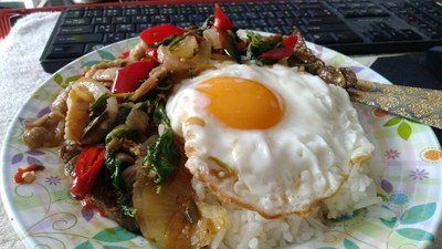 กระเพราของเหลือในตู้เย็น