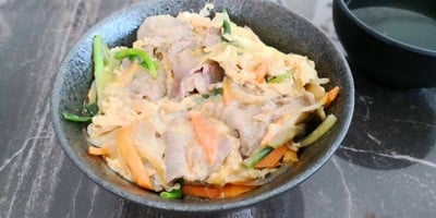 ข้าวหน้าเนื้อ
