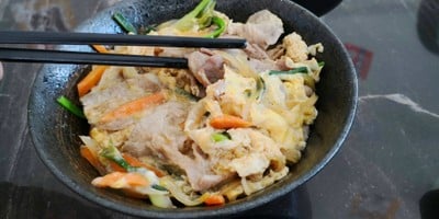 ข้าวหน้าเนื้อ