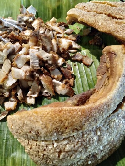 หมูกรอบ