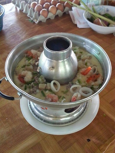 ไข่ตุ๋นระเบิด
