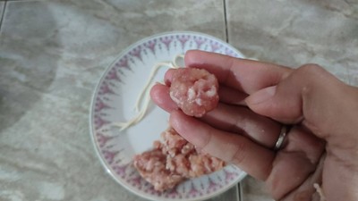 วิธีทำ หมูโสร่ง (Deep Fried Wrapped Pork)