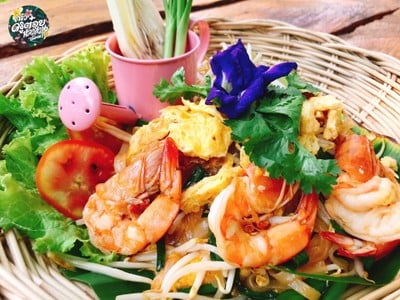 ผัดไทยกุ้งสด