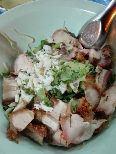 เมนูของร้าน จ๊ะเอ๋ บะหมี่ปู  สุขสวัสดิ์-ราษฎร์บูรณะ-ทุ่งครุ