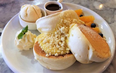 LeTAO Crumble Lemon Cream Pancakes