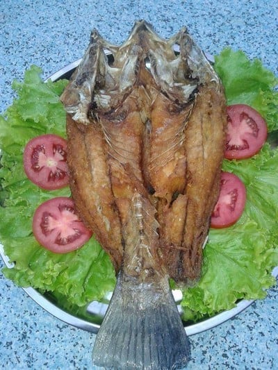 ปลากระพงทอดกรอบ ปลากระพงทอดกรอบ