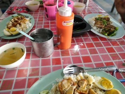 อาหาร หรือ เครื่องดื่ม