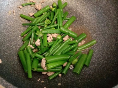 วิธีทำ ดอกหอมผัดหมูสับ