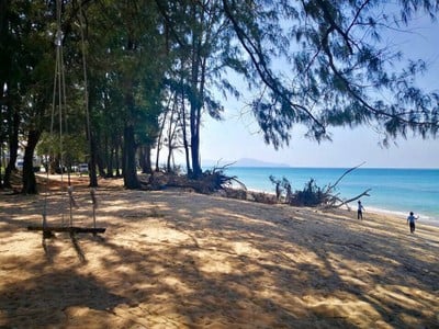 หาดทรายแก้ว