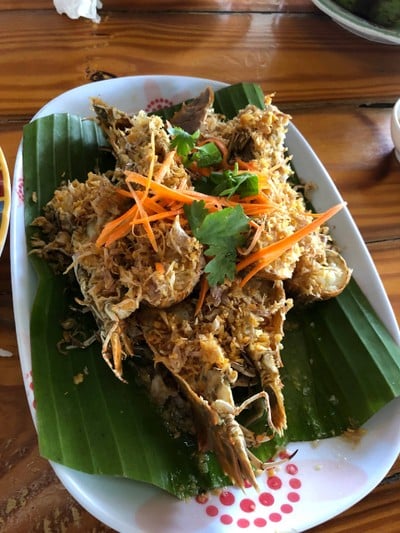 กั้งทอดกระเทียม