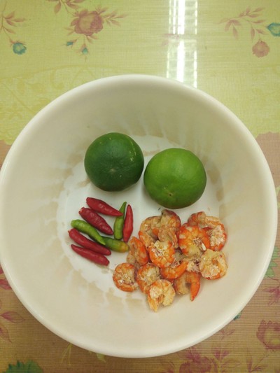 วิธีทำ ยำกุ้งแห้ง วิธีทำ ยำกุ้งแห้ง