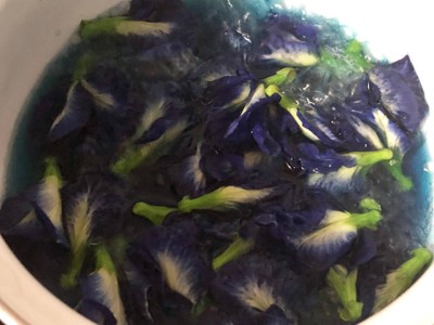 วิธีทำ ลูกตาลลอยแก้วอัญชันสูตรหวานน้อย วิธีทำ ลูกตาลลอยแก้วอัญชันสูตรหวานน้อย