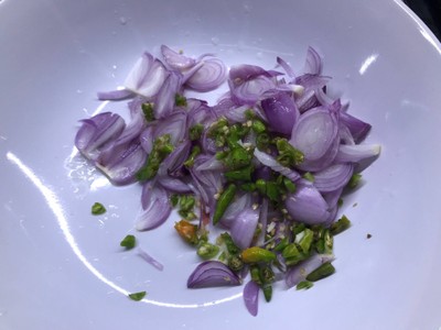 วิธีทำ คีโต - ยำไข่เค็ม