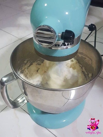 วิธีทำ Cranberry Almond Shortbread Cookies วิธีทำ Cranberry Almond Shortbread Cookies