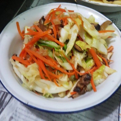 วิธีทำ กะหล่ำปลีผัดไก่หัวไช้โป๊ว