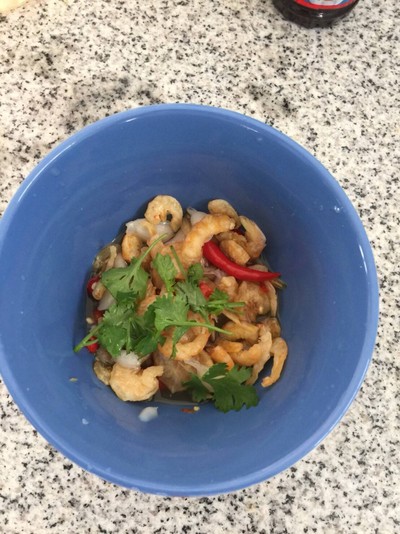 วิธีทำ ยำกุ้งแห้ง วิธีทำ ยำกุ้งแห้ง