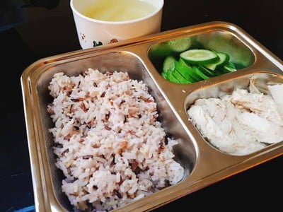 วิธีทำ ข้าวมันไก่ (ฉบับกล่องข้าวสาวออฟฟิต)