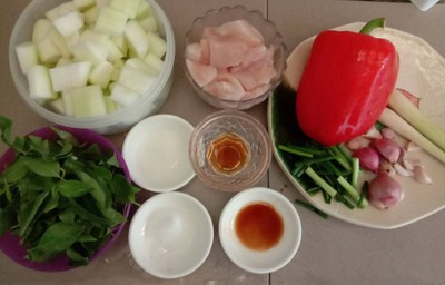 วิธีทำ แกงฟักใส่ไก่ (เมนูอาหารเด็ก)