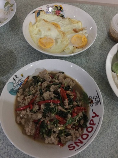 วิธีทำ ผัดกะเพราหมูสับ วิธีทำ ผัดกะเพราหมูสับ